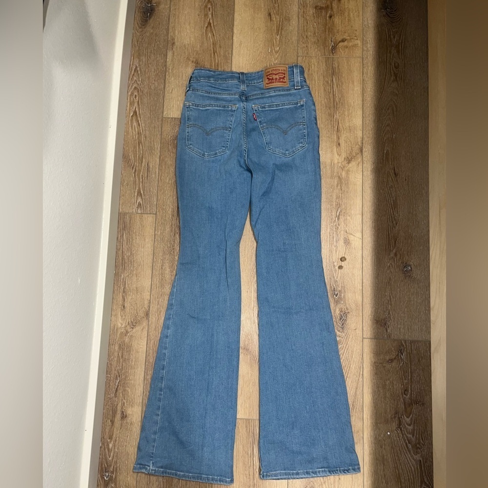 Women’s Levi’s 726 High Rise Flare Light Blue Distressed Jeans Size 26 - Picture 13 of 14